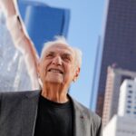 Famed for sculptural structures, architect Frank Gehry dies at age 96 