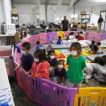 US authorities acknowledge immigrant children held beyond court-set limit 